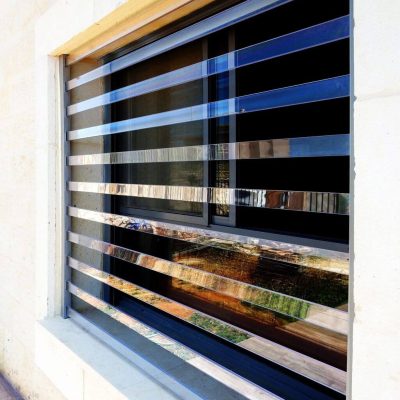 סורגים שקופים